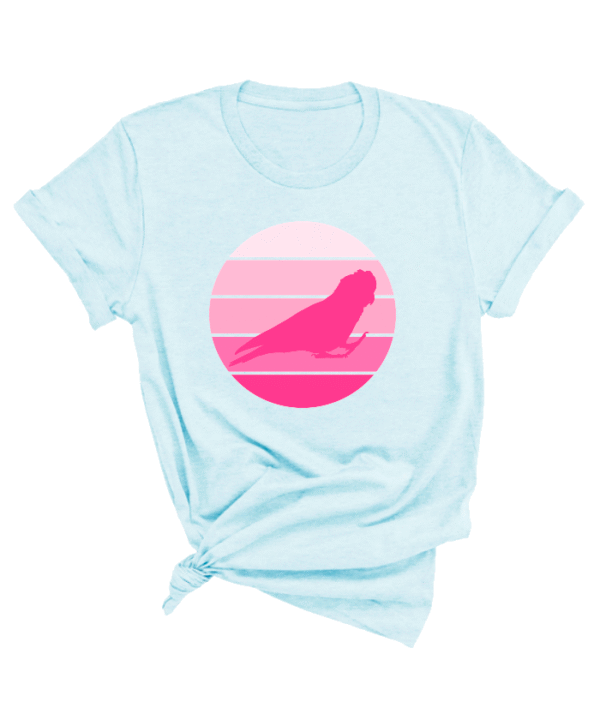 Shirt met silhouet van roze kaketoe in retro zonsondergang design