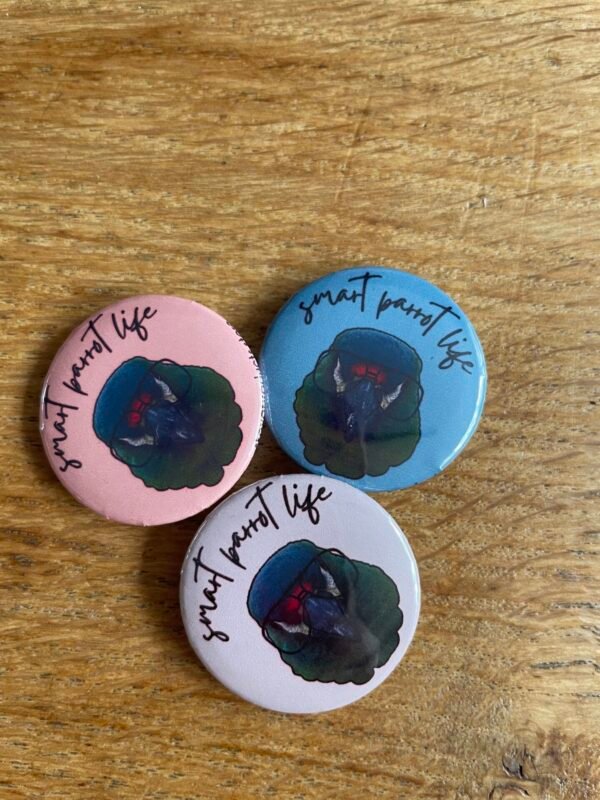 Smart parrot life maracana button
