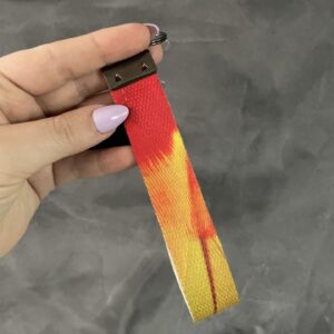 Scarlet Macaw Feather Pattern Wristlet