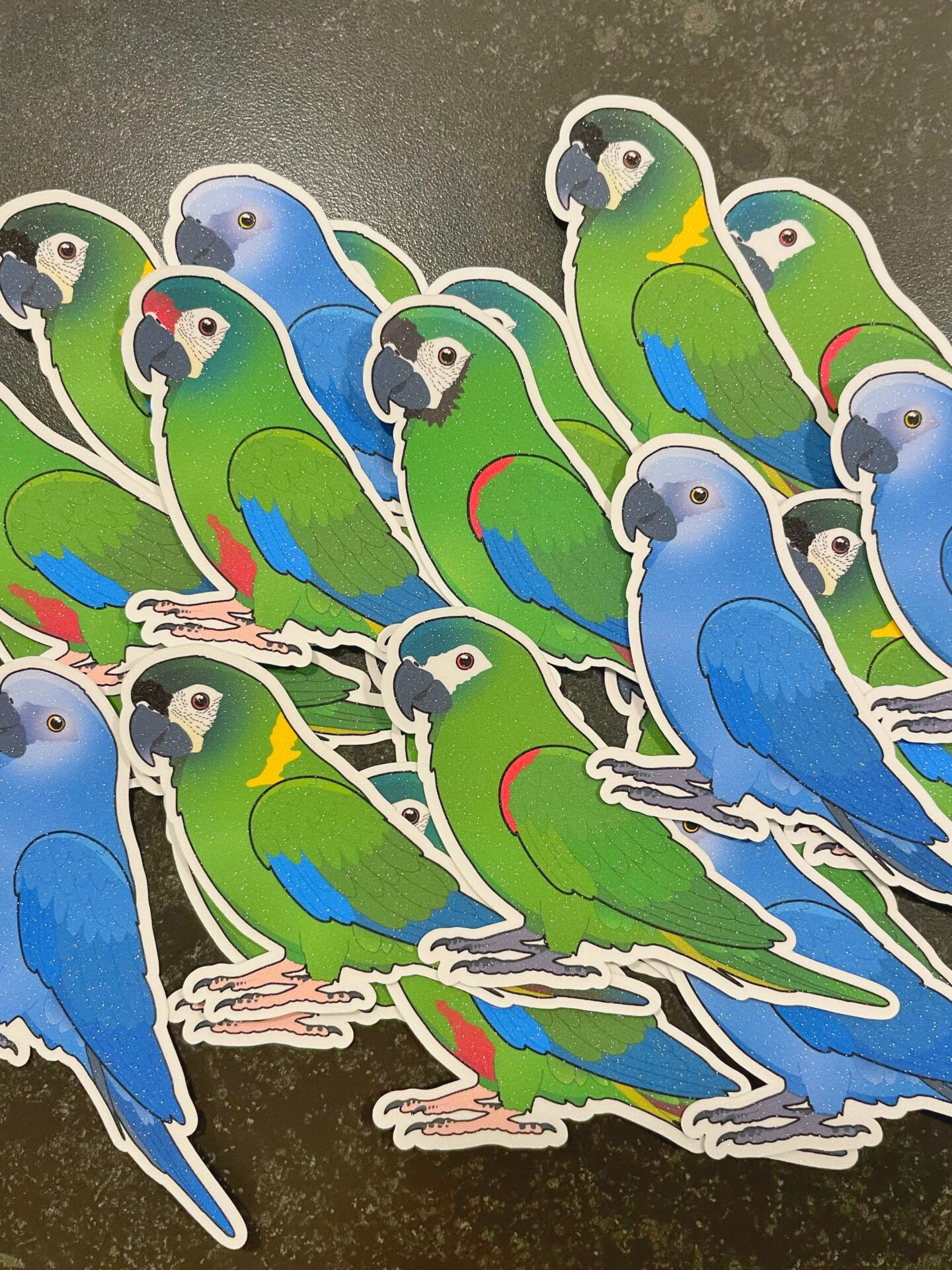 Mini macaw Glitter Sticker